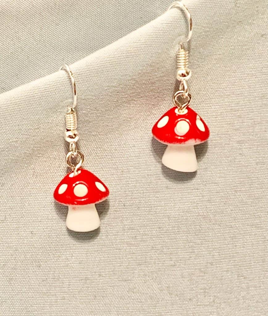 Red and white mushroom earrings