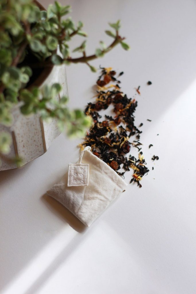 Reusable organic cotton tea bag